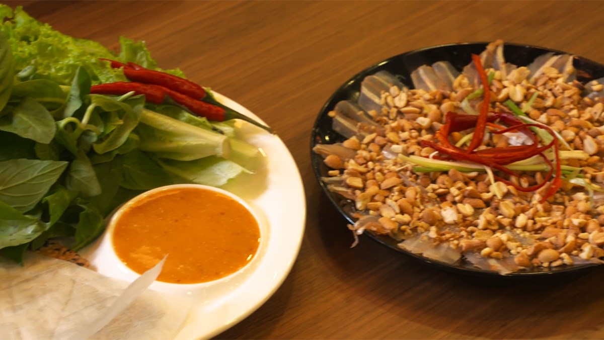 Đặc sản Phú Yên gỏi cá mai
