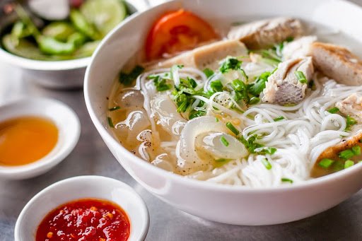 Đặc sản Phú Yên bún sứa